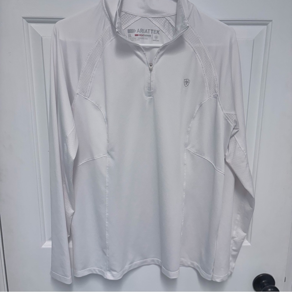 Ariat Women’s Heat Series White Lightweight Shirt 1/4 zip